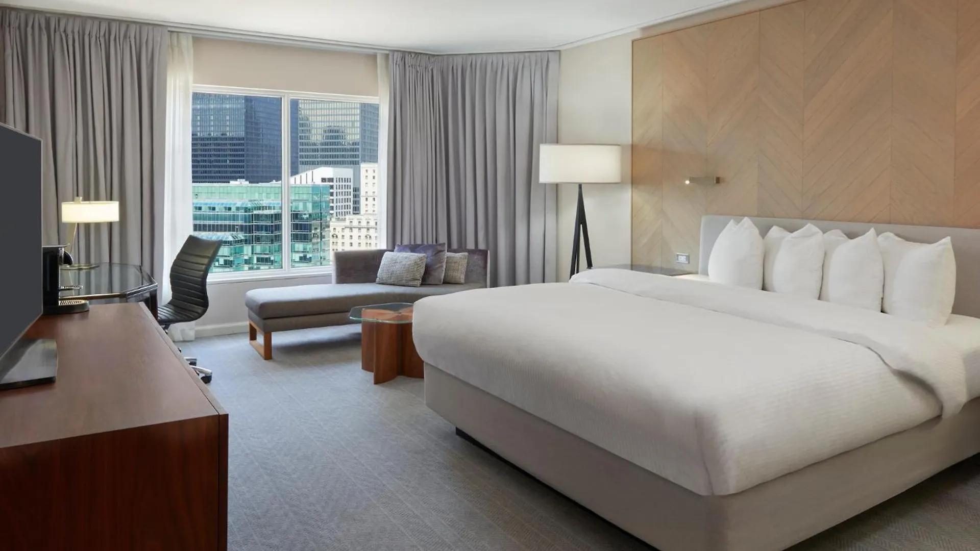 Intercontinental Toronto Centre By Ihg Hotel 4*,  Canadá